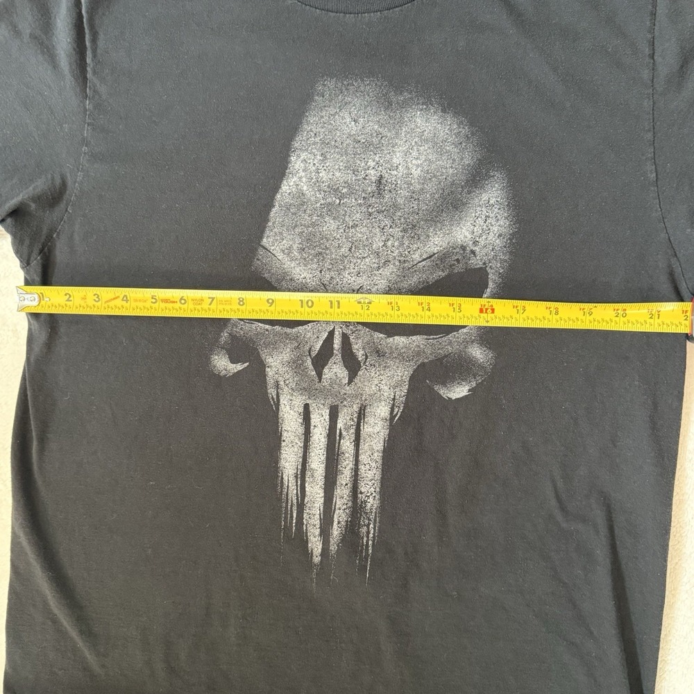 The Punisher Men's XL Black Skull  Marvel Comics T-Shirt‎ Shadow Comic Book - Picture 5 of 6